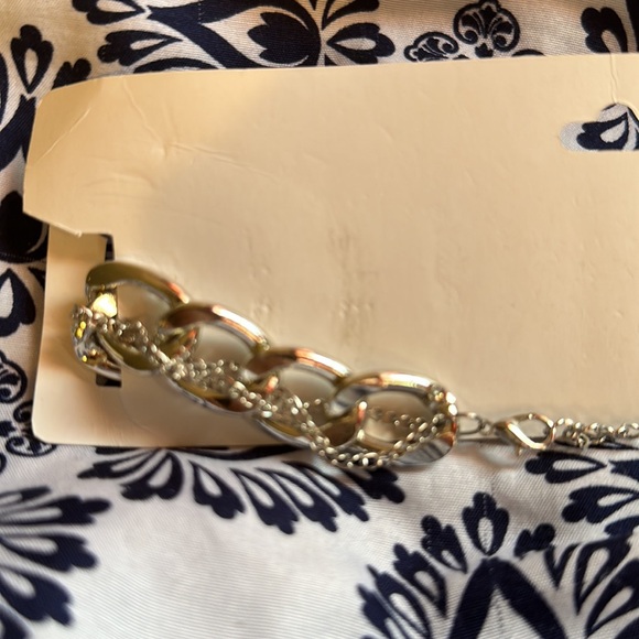 Chloe’s Accessory Silver Necklace in silver lead compliant - Picture 7 of 8